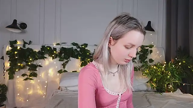 Beatrica Klein online show from 16, 3, 2025