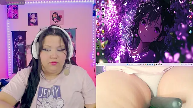 crystal7u7 online show from 7, 4, 2026