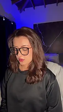 EmaSaenz online show from 9, 1, 2026