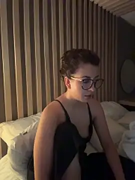 EmaSaenz online show from 7, 3, 2026