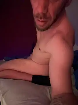 Snapshot of Bennyben8604 chatting on 24, 2, 2025 Bennyben8604 online show from 24, 2, 2025