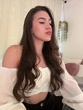 Amelia Rouse online show from 25, 5, 2026