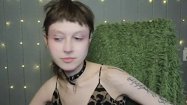 Snapshot of kortny_yo chatting on 5, 1, 2025 kortny yo online show from 5, 1, 2025