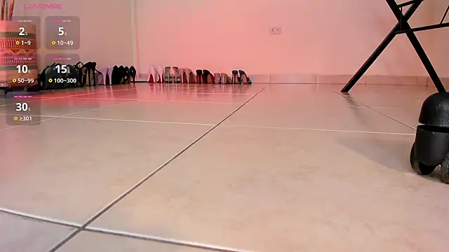 Snapshot of Kimmroggerr chatting on 19, 2, 2025 Kimmroggerr online show from 19, 2, 2025