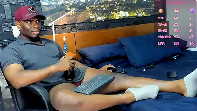 Snapshot of thomas_santtos1 chatting on 13, 2, 2025 thomas santtos1 online show from 13, 2, 2025
