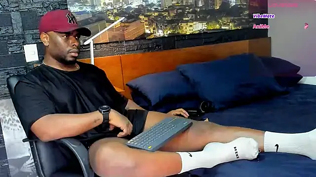Snapshot of thomas_santtos1 chatting on 3, 3, 2025 thomas santtos1 online show from 3, 3, 2025