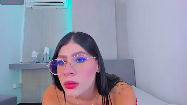 Snapshot of Dasha-b chatting on 18, 10, 2025 Dasha-b online show from 18, 10, 2025