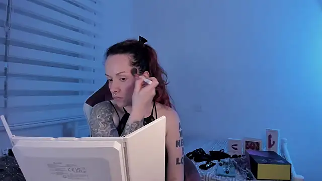 Domina Deivis online show from 19, 2, 2025