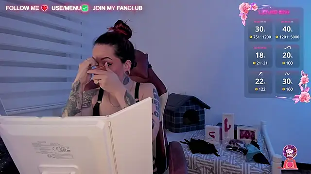 Domina Deivis online show from 3, 3, 2025