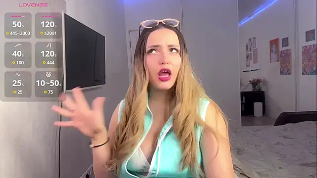 HoneySweetBee online show from 8, 2, 2025