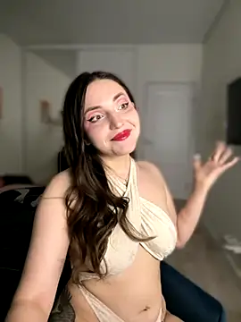 HoneySweetBee online show from 16, 11, 2025