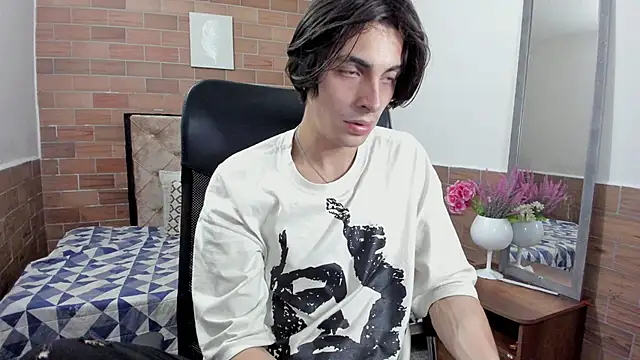 MIKE HUNTER7 online show from 7, 1, 2025