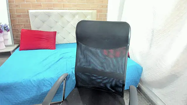 MIKE HUNTER7 online show from 7, 2, 2025