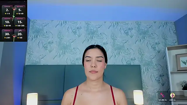 lexiethompson  online show from 22, 10, 2025