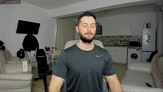 ZackFraser online show from 6, 3, 2025