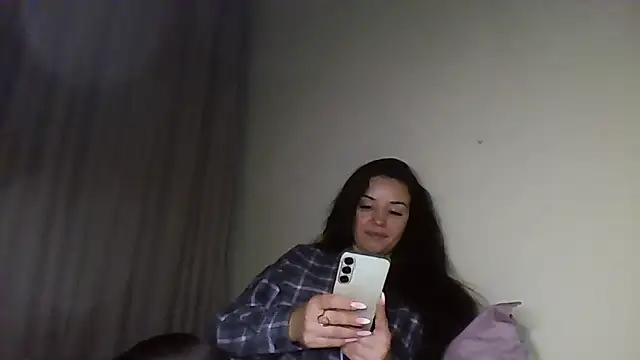 Snapshot of Linusya chatting on 25, 11, 2025 Linusya online show from 25, 11, 2025