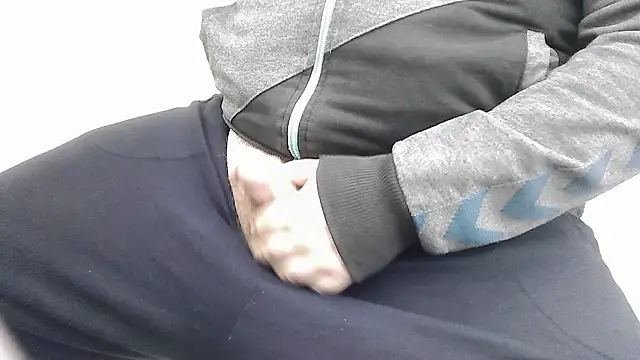 KIZLAZIMYaa online show from 3, 2, 2026