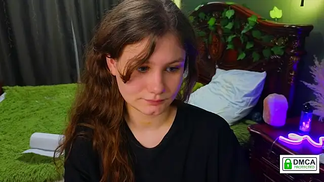 Snapshot of Charlotte_wow chatting on 4, 3, 2025 Charlotte wow online show from 4, 3, 2025