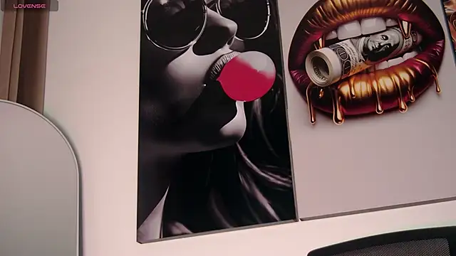 aidaadams online show from 1, 12, 2025