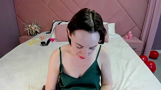 Jaqueline Richardson online show from 22, 2, 2025