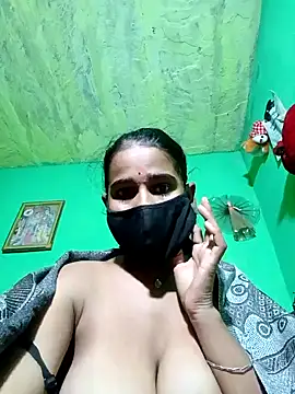 Snapshot of Cuti_jiyax chatting on 5, 1, 2025 Cuti jiyax online show from 5, 1, 2025