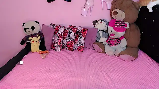 Ciinamonloren online show from 5, 2, 2026