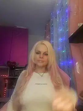 Snapshot of Angeldevilus chatting on 12, 12, 2024 Angeldevilus online show from 12, 12, 2024