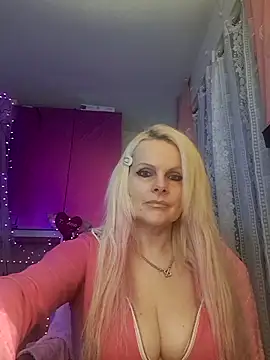 Snapshot of Angeldevilus chatting on 8, 2, 2025 Angeldevilus online show from 8, 2, 2025