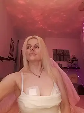 Snapshot of Angeldevilus chatting on 12, 9, 2025 Angeldevilus online show from 12, 9, 2025