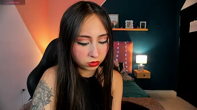  cloe martinez online show from 29, 1, 2025