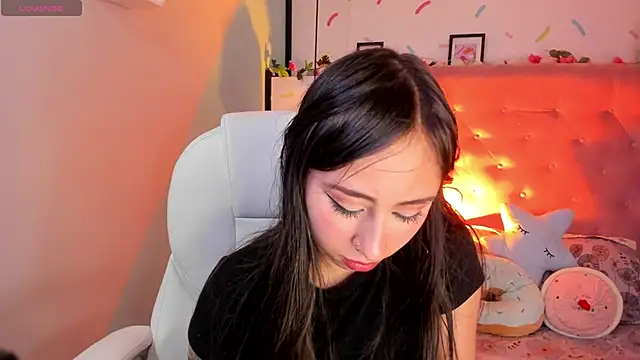  cloe martinez online show from 1, 2, 2025