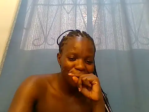 Snapshot of Creamypussy21 chatting on 5, 5, 2026 Creamypussy21 online show from 5, 5, 2026