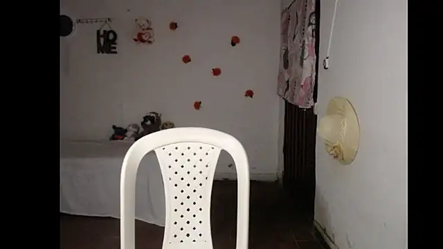 Snapshot of foxysweet09 chatting on 16, 3, 2025 foxysweet09 online show from 16, 3, 2025