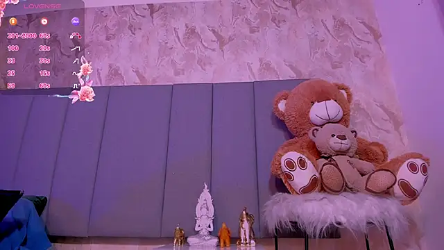 JulianaMiller online show from 14, 2, 2025