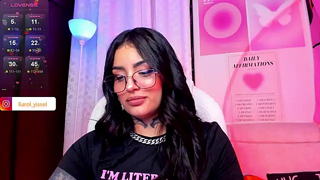 Snapshot of Hinataw33d01 chatting on 20, 12, 2024 Hinataw33d01 online show from 20, 12, 2024