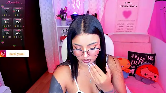 Snapshot of Hinataw33d01 chatting on 15, 1, 2025 Hinataw33d01 online show from 15, 1, 2025