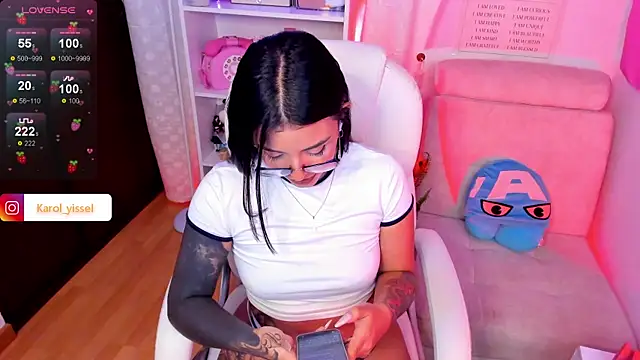 Snapshot of Hinataw33d01 chatting on 22, 2, 2025 Hinataw33d01 online show from 22, 2, 2025