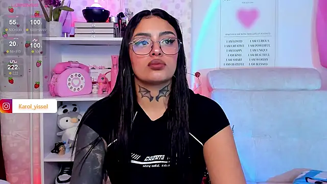 Snapshot of Hinataw33d01 chatting on 26, 2, 2025 Hinataw33d01 online show from 26, 2, 2025