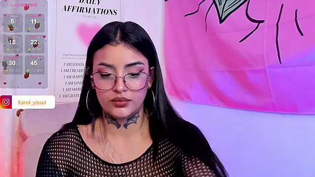 Snapshot of Hinataw33d01 chatting on 12, 3, 2025 Hinataw33d01 online show from 12, 3, 2025