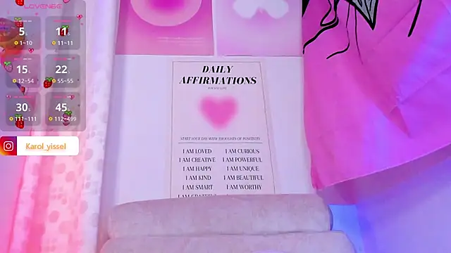 Snapshot of Hinataw33d01 chatting on 13, 3, 2025 Hinataw33d01 online show from 13, 3, 2025