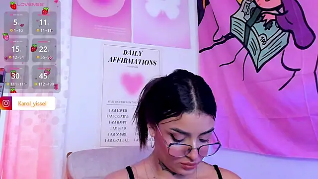 Snapshot of Hinataw33d01 chatting on 14, 3, 2025 Hinataw33d01 online show from 14, 3, 2025