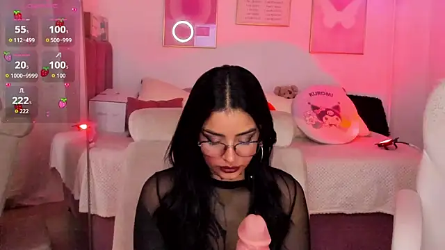 Snapshot of Hinataw33d01 chatting on 28, 9, 2025 Hinataw33d01 online show from 28, 9, 2025