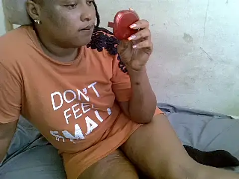 Snapshot of Crystal__Gee chatting on 13, 2, 2025 Crystal  Gee online show from 13, 2, 2025