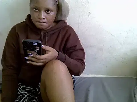 Snapshot of Crystal__Gee chatting on 20, 3, 2025 Crystal  Gee online show from 20, 3, 2025