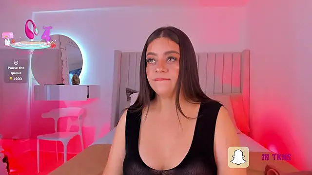 sarah-bonneth online show from 10, 11, 2025