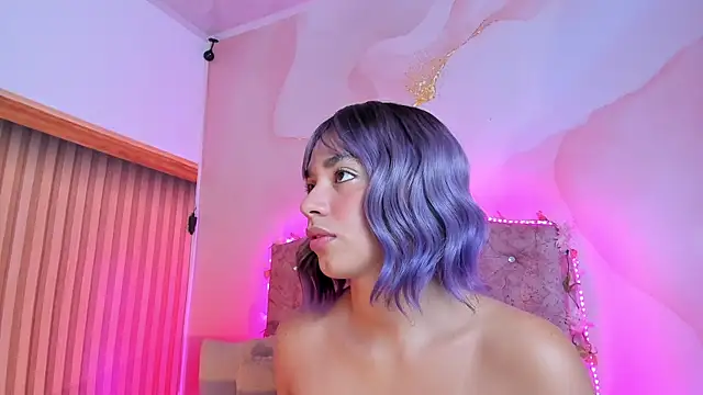 Khassia f32 online show from 8, 3, 2025