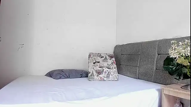 Snapshot of tom_colinn chatting on 20, 9, 2025 tom colinn online show from 20, 9, 2025