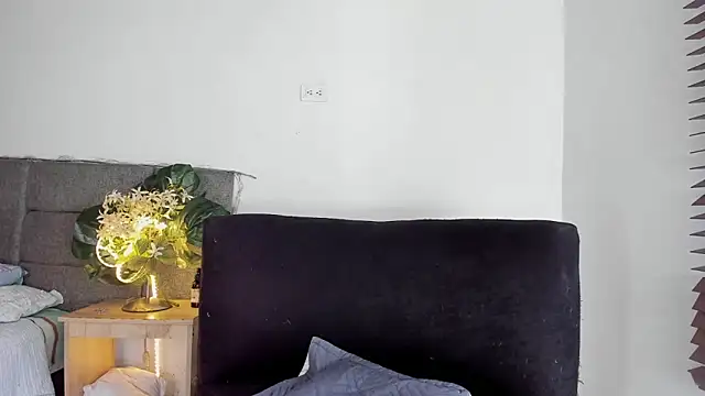 Snapshot of tom_colinn chatting on 7, 10, 2025 tom colinn online show from 7, 10, 2025