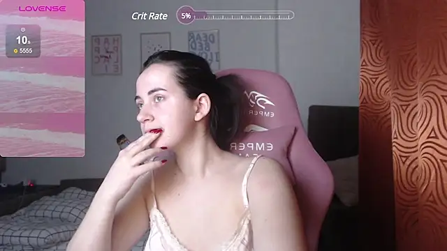 Snapshot of SweetieKendl chatting on 23, 2, 2025 SweetieKendl online show from 23, 2, 2025