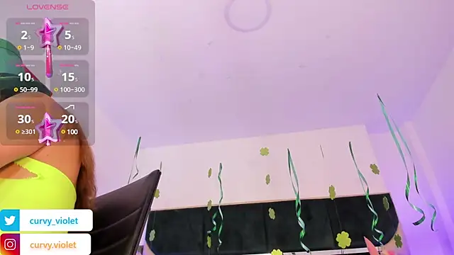 CurvyViolet online show from 17, 3, 2025